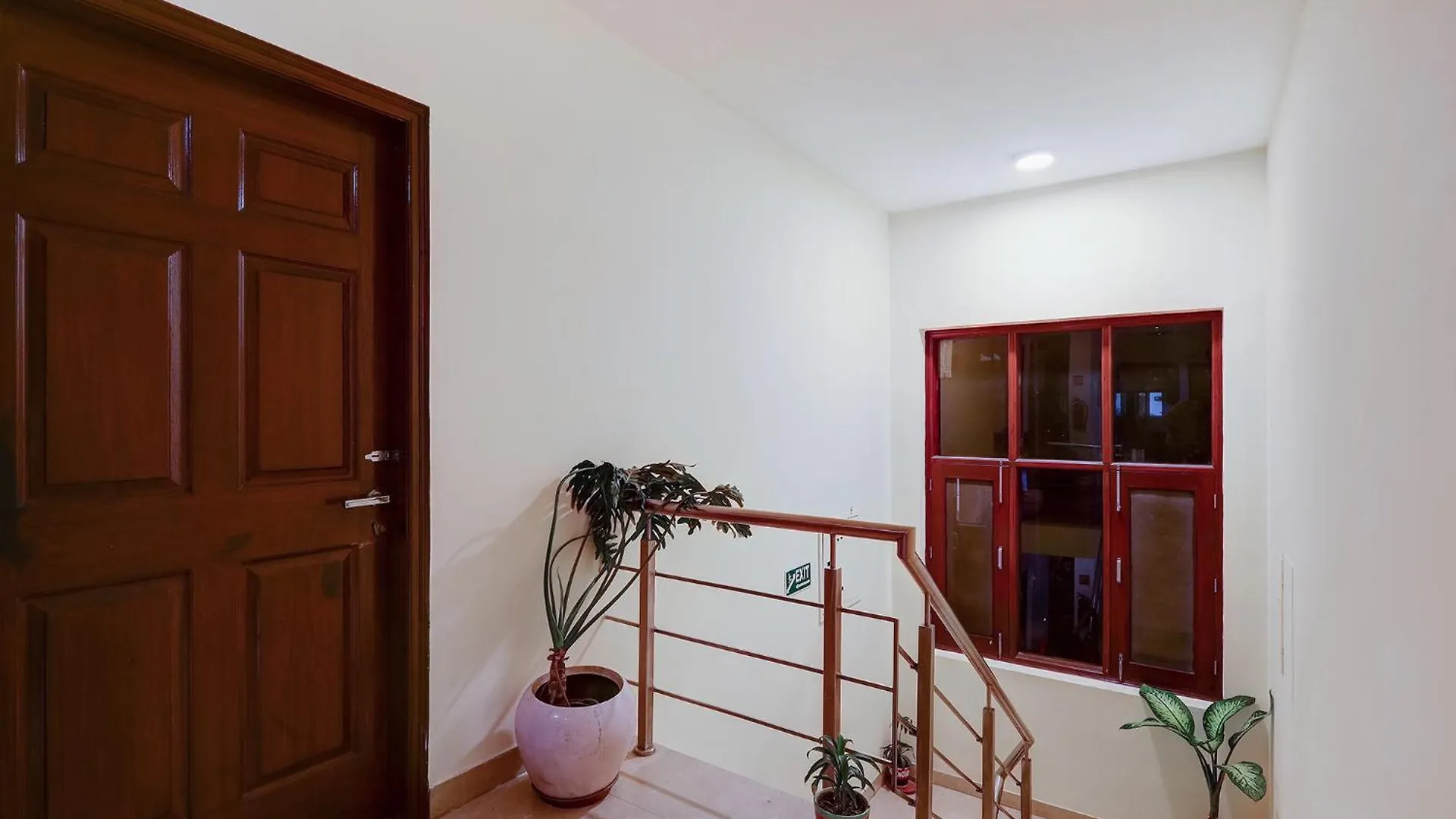 *** Hotel Fabhotel B Stays India