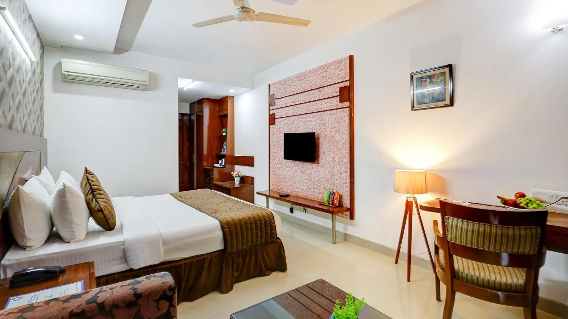 Hotel Fabhotel B Stays