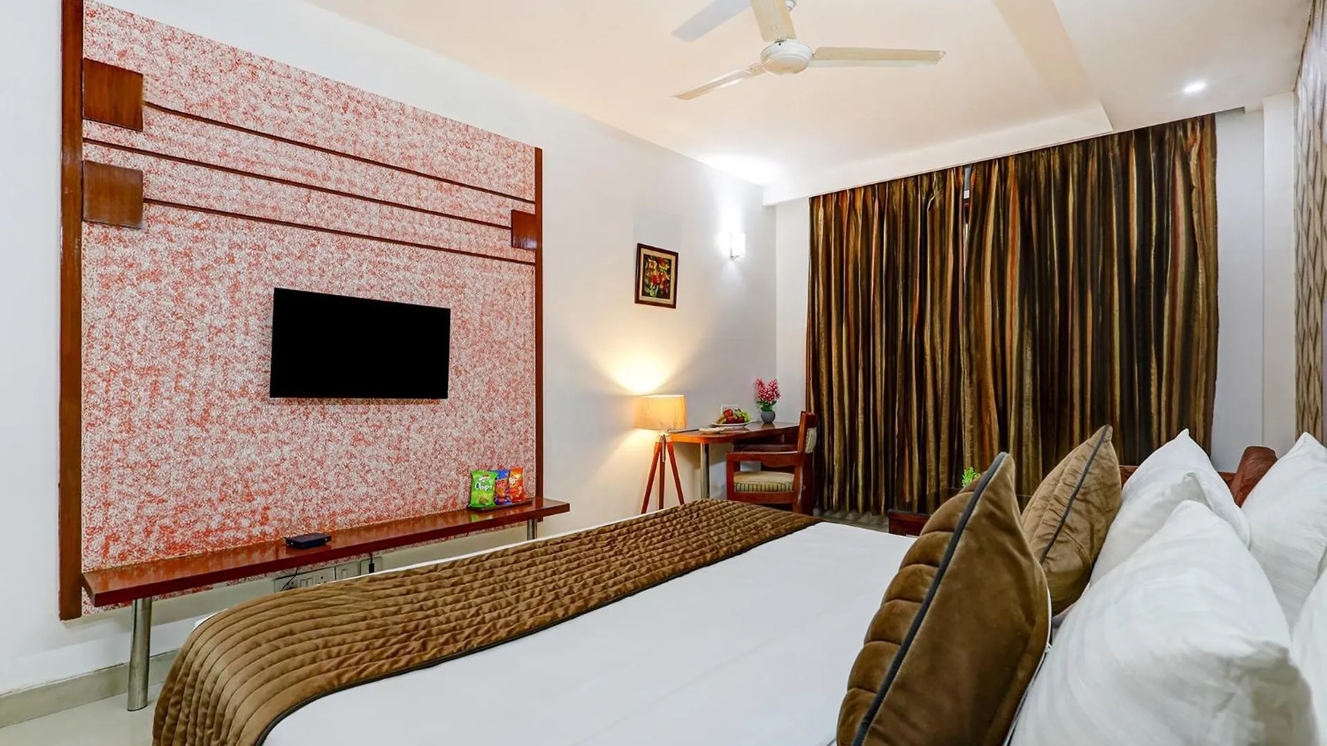Hotel Fabhotel B Stays